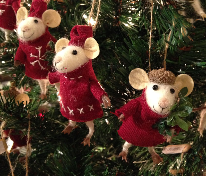 When you buy these cute little guys at City People's Garden Store, 100% of the proceeds go to Lettuce Link!