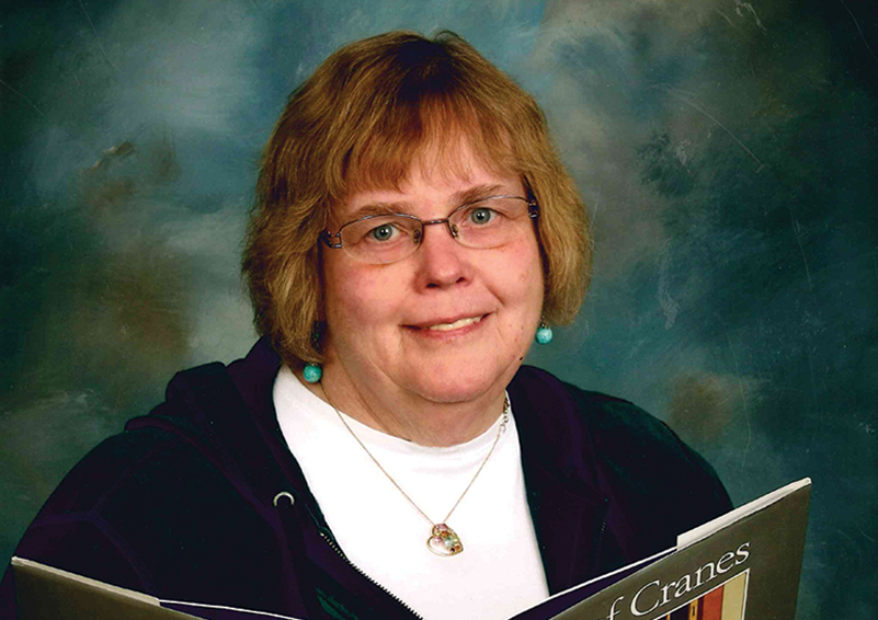 Long-time teacher Linda Hollingsworth offers companionship & daily living support.